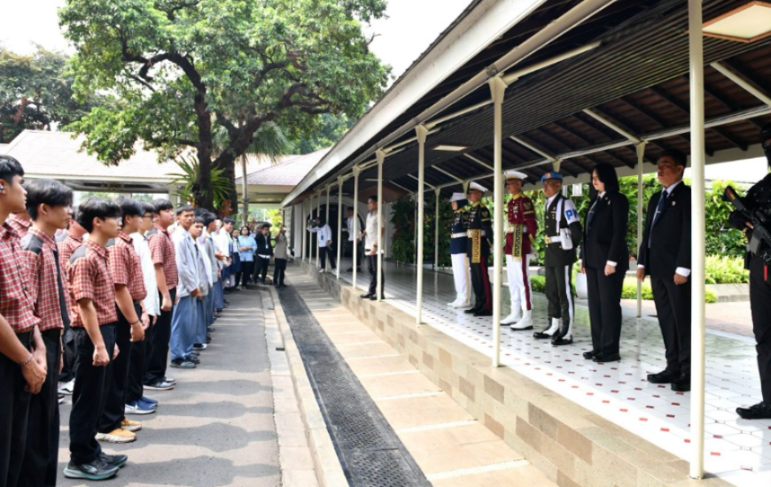 SMA PGRI Bantargadung Sukabumi Kunjungi Istana Negara dan Kantor Presiden